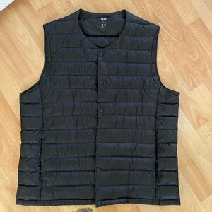Uniqlo light-weight puffer vest.
